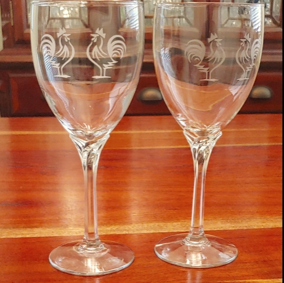 Libbey 'Rooster' Wine Glasses - Picture 3 of 9